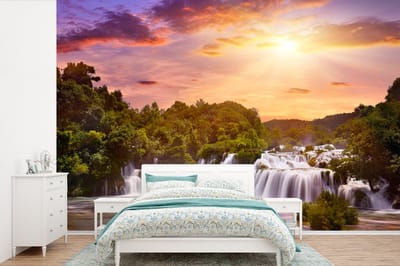 Behang - Fotobehang Waterval - Landschap - Zon - Wolken - Zonsondergang - Breedte 390 cm x hoogte 260 cm
