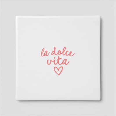 Decoratieve Keramische Tegel “La Dolce Vita” met Hartje – Minimalistische Inspirerende Wanddecoratie – 15 × 15 cm