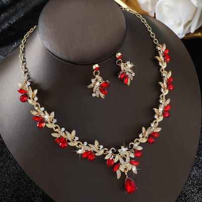 3-delige Bruiloftsseizoen Dames Mode Trend Sprankelend Blad Waterdruppel Ketting Oorbellen Sieraden Set Banket Feest Vakantie Cadeau gray