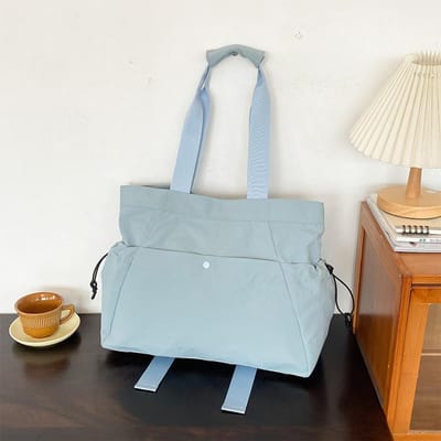 Sac fourre-tout coréen grande capacité  Sac d'été étanche pour fitness yoga  Sac à bandoulière léger à cordon de serrage pour court voyage