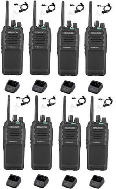Set van 8 Kenwood TK-3701D met beveiliging oortje en tafellader