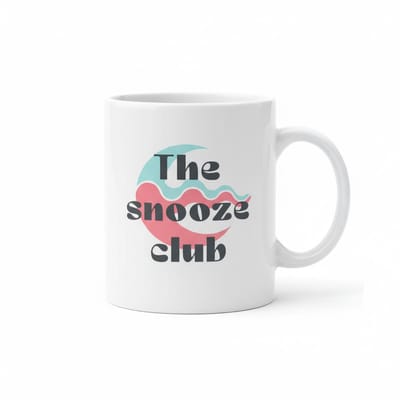 The Snooze Club – Grappige Ochtend Koffie Quote Koffiemok 330 ml