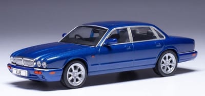 Jaguar XJ8 (X308) 1998 - Modelauto 1:43