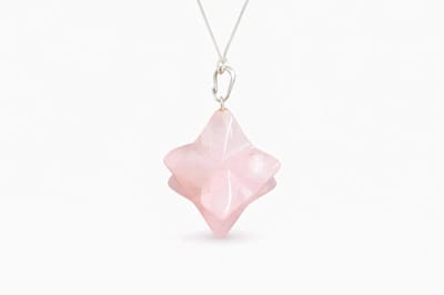Rozenkwarts hanger merkaba ster 14 x 14 mm – Edelsteen hanger – Lichtroze gemstone hanger