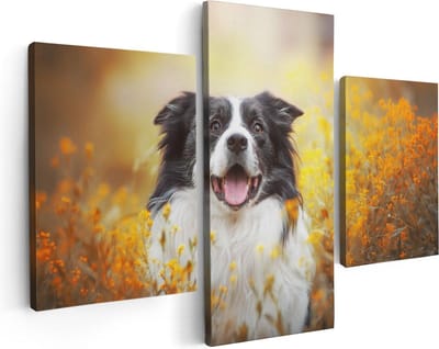 Artaza Canvas Schilderij Drieluik Blije Hond Tussen De Bloemen - 90x60 - Foto Op Canvas - Canvas Print