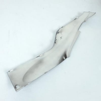 Sabot bas de caisse droit pour scooter Chinois 125 YY125T-7 Noir Neuf