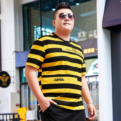 Chao Merk Oversized Heren Zomer T-shirt met Korte Mouwen en Ronde Hals Dikke Man Dikke Plus Grote Maat Losse Gestreept Lichaam Shirt Top 195 7XL geel