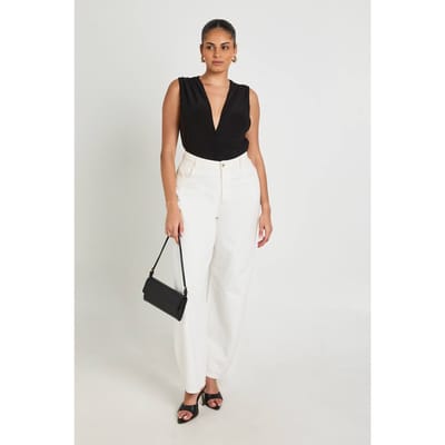 boohoo Dames Plus Slinky Gerimpeld Bodysuit Met V-hals | Black | Maat: 22