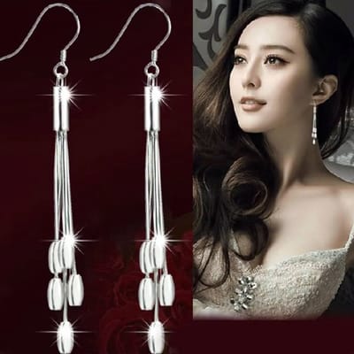 Actie4you® - Lange oorbellen in sieradendoos - Flexibele Oorbel - Zilverkleurige Dames oorbellen - Zilverkleurige Dames Oorbellen met Speelse Balletjes – 9 cm Lange Oorhangers