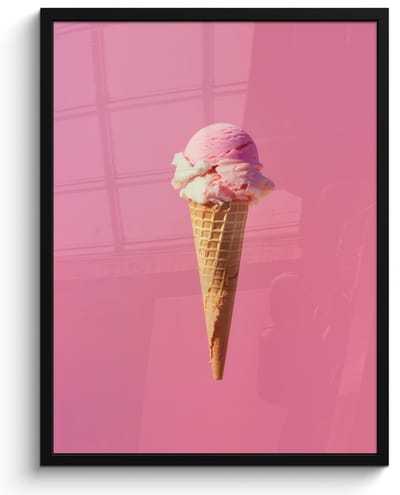 Poster in lijst - Fotolijst 50x70 cm - Posters - Hoorntje - Schepijs - Roze - Posterlijst zwart - Decoratie - Wanddecoratie woonkamer - Muurdecoratie slaapkamer