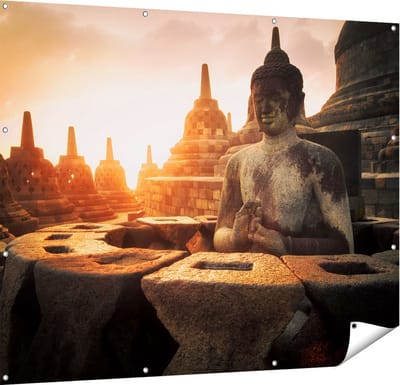Gards Tuinposter Boeddha Beeld in een Tempel - 150x120 cm - Tuindoek - Tuindecoratie - Wanddecoratie buiten - Tuinschilderij