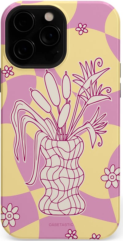 Casetastic Hoesje Geschikt voor Apple iPhone 13 Pro Magsafe - Stijlvolle Beschermende Duo-layer Case - Bosje vol roze