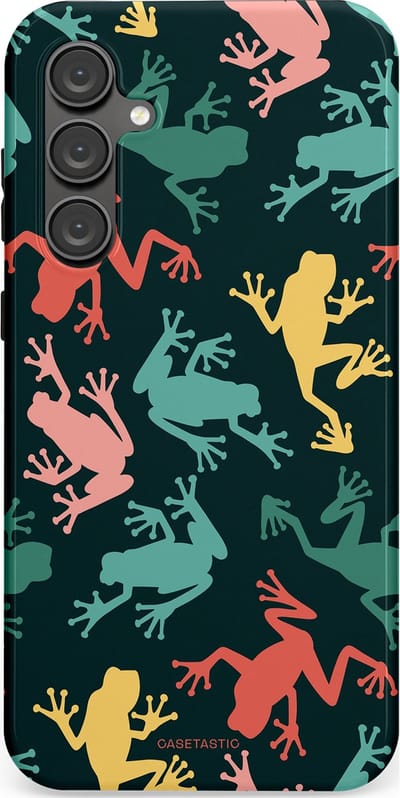 Casetastic Hoesje Geschikt voor Samsung S23 FE - Stijlvolle Beschermende Duo-layer Case - Regenwoud Kikkers