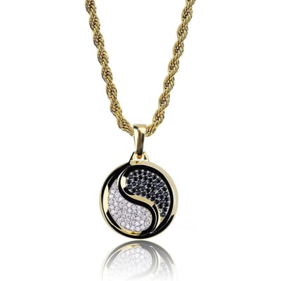 Yin Yang Pendentif Bagua Tai Chi Deux Pôles Zircon Micro Incrusté Hommes et Femmes Hip Hop Tendance Personnalité Collier Pendentif beige