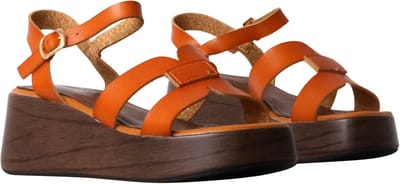 Hoge sandalen met bandjes van R and BE