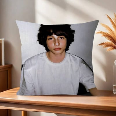Acteur F-Finn COOL Wolfhard housse de coussin housse de coussin de canapé décoration de chambre à coucher cadeau pour enfants 35x35cm