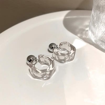 Korea Simple Fashion Acryl Oorbellen voor Vrouwen Trendy Wit Zwart Oorbellen Franse Retro Geometrische Transparante Vrouw wit