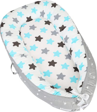 Babynestjes – Draagbaar Babynest Baby Nestje babybedje Sleepy (Sterren)
