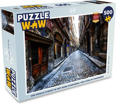 Puzzel Een smalle straat in het oude stadsdeel van Lyon in Frankrijk - Legpuzzel - Puzzel 500 stukjes