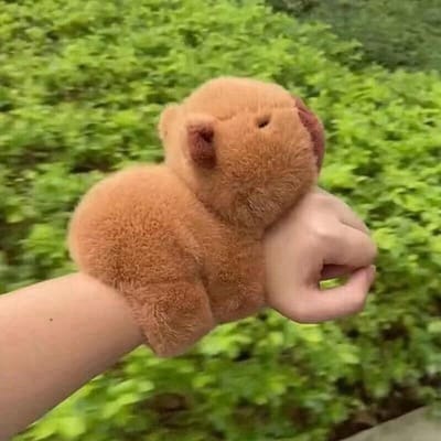 Mooie Capybara Animal Slap Snap Wrap Polsband Armband Pluche Knuffeldier Kawaii Capybara Hand Ring Polsbandje Grappig Speelgoed voor Kinderen 20cm bruin