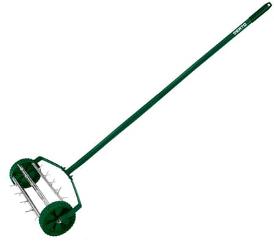 Handmatige beluchter, cilindrische gazonverticuteerder, 27 pinnen, diameter 15cm