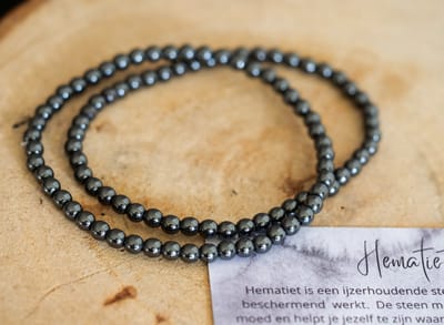 Hematiet Armband, 4mm, edelsteen - Perfect cadeau voor mannen en vrouwen - Inclusief uitleg - Spiritueel - Hematite - Bescherming - Kalmerend - Zelfvertrouwen - Malende gedachten - Slaapproblemen - Moed - 100% NATUURLIJK