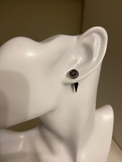 Minimalistische oorknop | | Make up | Parfum | Moederdag | Verjaardagscadeau| Cadeautje| Valentijnsdag| Kado | sieraden | vaderdag | oorbellen | oorsieraden
