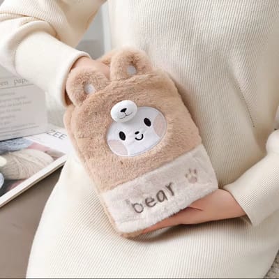 Little Olives - Schattig Warmwaterkruik - Pluchen handwarmer - Warmwaterkruik met hoes - Schattige warmwaterzak - 1000 ml Fluffy warmwaterkruik - Wintercadeaus - Handverwarming - Winter cadeau - Hoogwaardige PVC - Schattig Beer