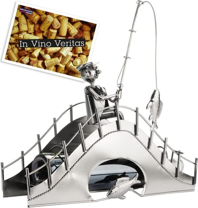 BRUBAKER Flessenhouder visser op een brug metalen sculptuur cadeau met wenskaart