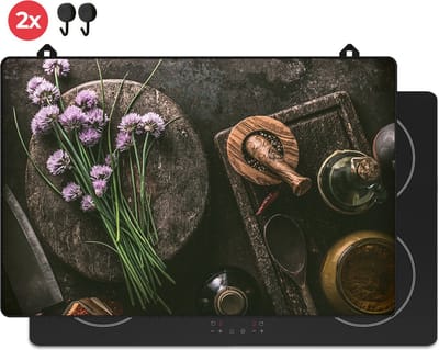 KitchyMist Inductie Beschermer 80x52 cm - Stilleven met Kruiden en Specerijen - Kookplaat Beschermer - Afdekplaat voor Kookplaat - Inductie Mat - Spatscherm Achterwand Keuken