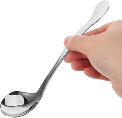 Ergonomische lepel met lange steel voor senioren en gehandicapten, gebogen handgreep en diepe lepelkop voor veilig en zelfstandig eten bij handtrillingen