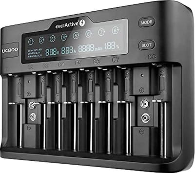 Oplader voor 10 Accu's - Universeel met LCD-Display en Capaciteitstest