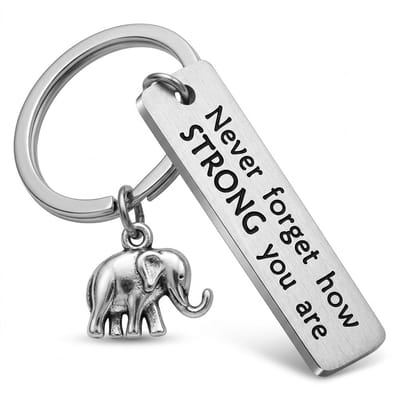 Zilverkleurige tekst sleutelhanger metaal sleutelhanger dames met rechthoekige hanger en tekst Never forget how STRONG you are, olifant bedel en ronde sleutelring, decoratieve keychain voor sleutels en tas