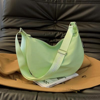 Tas met grote capaciteit voor dames Nieuw nicheontwerp met hoge waarde Snoepkleur One-shoulder Crossbody Halvemaan Tas voor Dames beige