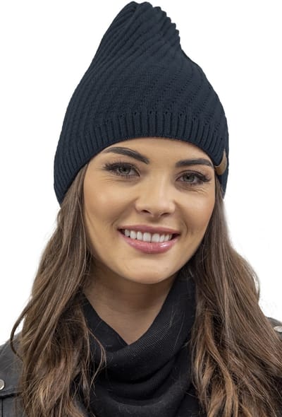 Vivisence Dames Wintermuts - Verlengd model met sierlijk breisel van warme garen - Zacht en behaaglijk draaggevoel met comfortabele pasvorm die beschermt en verwarmt tijdens koude winterdagen in de stad en onderweg - Donkerblauw