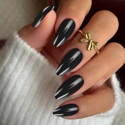 Set van 24 Korte Zwarte Valse Nagels met Glans Effect - Herbruikbare Gel Nagels in Amandelvorm met 12 Maten voor Vrouwen, Perfect voor Nail Art en Manicure