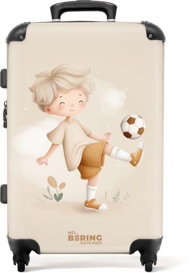 NoBoringSuitcases.com® - Kinderkoffer jongen - Kindertrolley jongens - Jongen met een voetbal in beige kleuren - Koffer kind groot - Rolkoffer lichtgewicht - Reiskoffer met 4 wielen - Grote trolley XL - 20 kg bagage