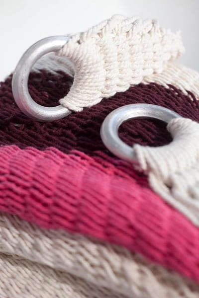 Toscaanse Hangmat - Dubbele Hangmat - Ontspannen Buiten - Eerlijke Handel - 355cm Lengte - Wit Magenta Rood