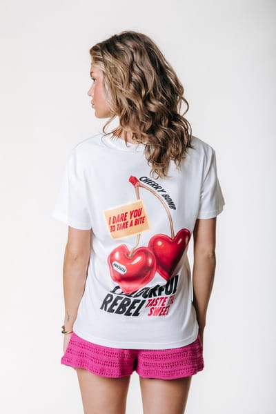 Colourful Rebel Sweet Cherry Loosefit Tee- L