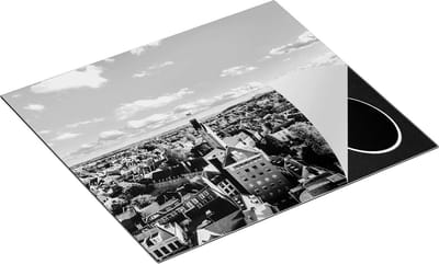 Chefcare Inductie Beschermer Maastricht Stad met Huizen - Zwart Wit - 60x50 cm - Afdekplaat Inductie - Kookplaat Beschermer - Inductie Mat
