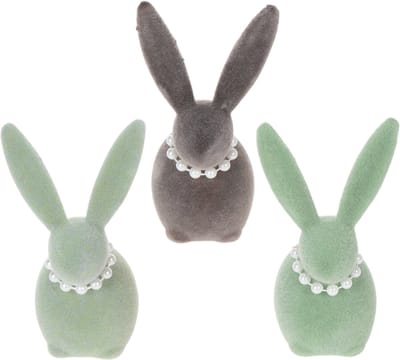 Paashaasdecoratie met parelketting, konijn voor de woonkamer en paasta