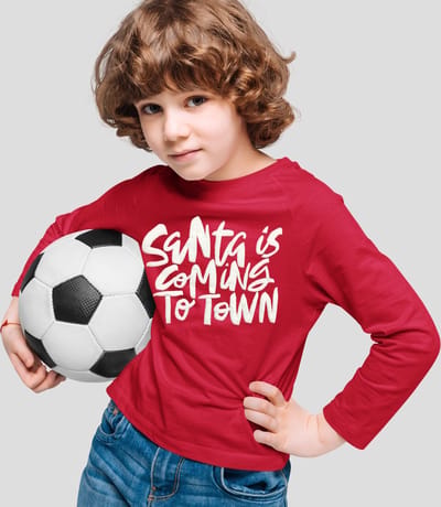 Starry Indigo - KerstKleding / Christmas T-Shirt | kerst cadeau | Santa is Town | Unisex | Rood | Kind 7-8 jaar | Maat 128
