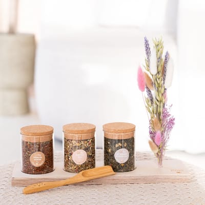 Theeplank Favoriet 'Rust en Ontspanning' - luxe thee pakket, theeplank met potjes, relax cadeau, thee geschenkset, beterschap cadeau, cadeau voor moeder
