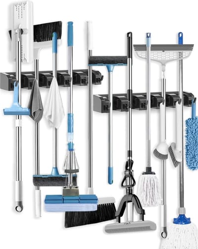 Famanu – Bezemhouder kunststof zwart – Heavy-duty rail met 5 houders en 6 haken, praktische alles-in-één organizer – Voor keuken en garage