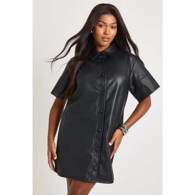 boohoo Dames Plus PU Mini Jurk met korte mouwen en knoopsluiting | Black | Maat: 22