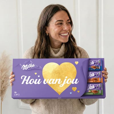Mega Milka Chocoladereep met tekst "Hou van jou" - 600 gram - XL Chocoladecadeau - Bevat 6 Milka repen