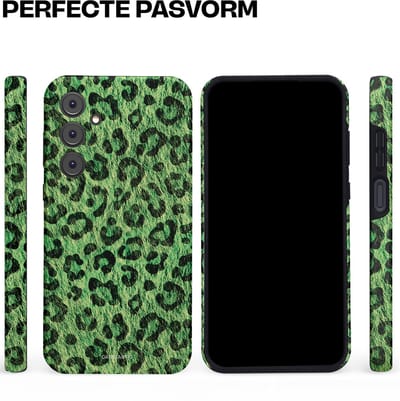 Casetastic hoesje geschikt voor Samsung Galaxy A35 - Dubbellaagse bescherming - Groene Panterprint - Fashion Case - Donkergroen Zwart