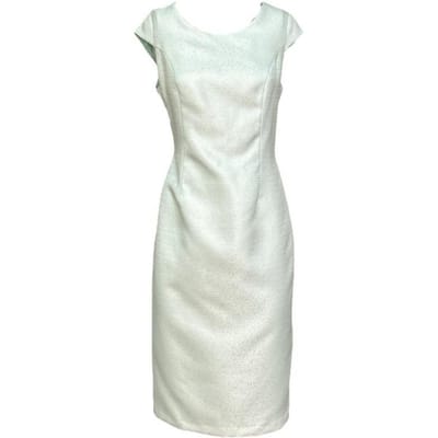 Vrouwenjurk V1080 - Casting