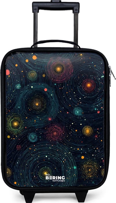 NoBoringSuitcases.com® - Kinderkoffer jongen - Kindertrolley meisje - Sterren - Planeten - Kleurrijk - Koffer kind lichtgewicht - Reiskoffer trolley voor kinderen - Koffertje met lichtgevende wieltjes - Rolkoffer zwart