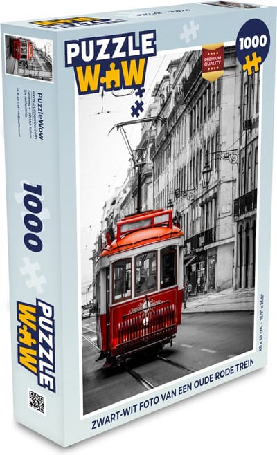 Puzzel Zwart-wit foto van een oude rode trein - Legpuzzel - Puzzel 1000 stukjes volwassenen
